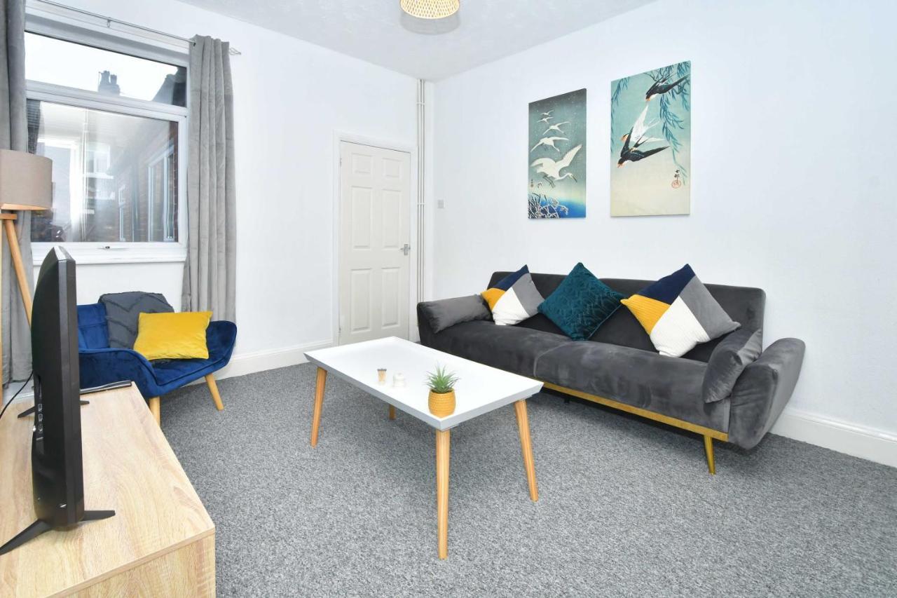 The Yellow Door By Avenew Management Serviced Accommodation Stoke-on-Trent Zewnętrze zdjęcie