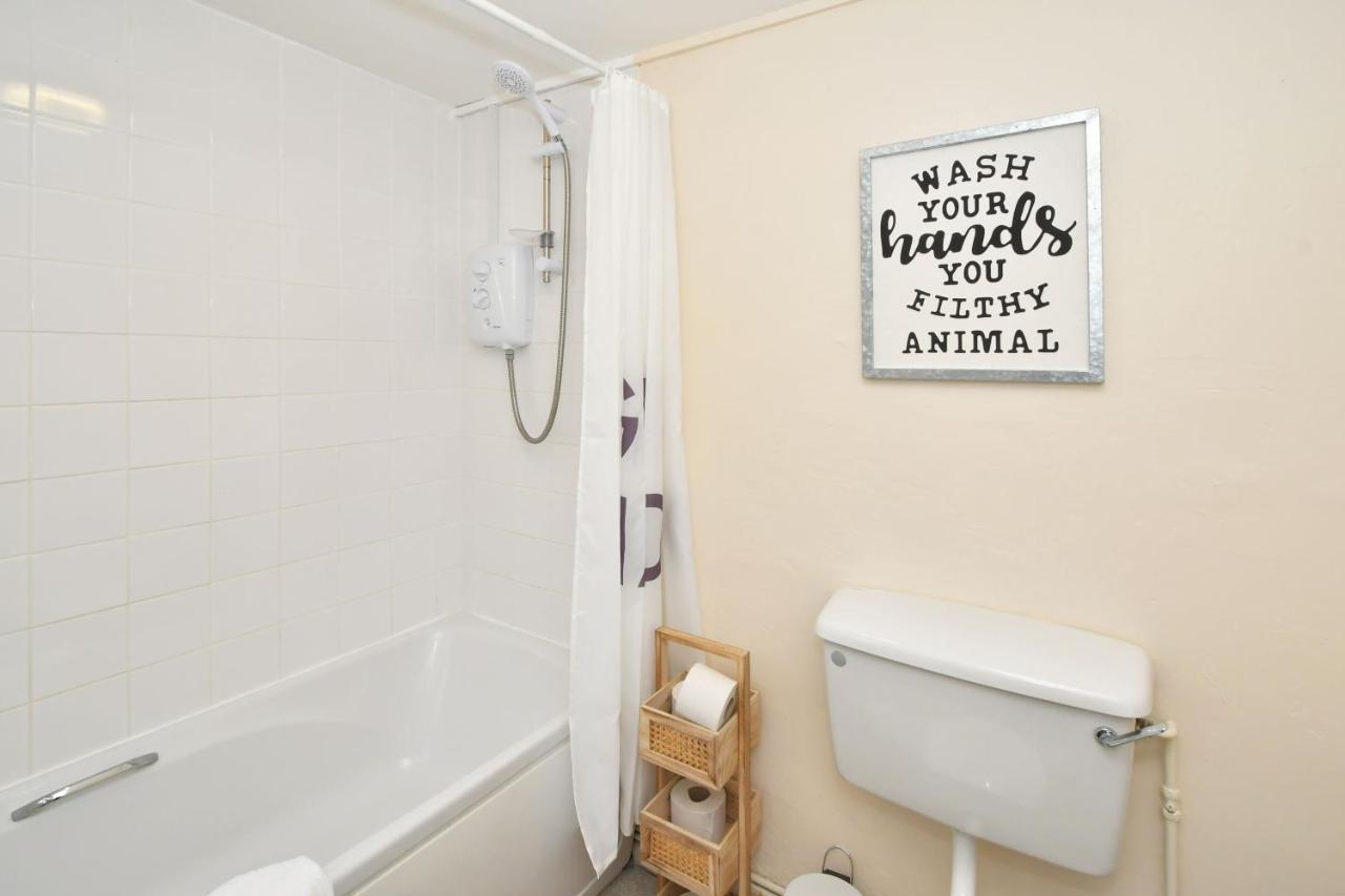 The Yellow Door By Avenew Management Serviced Accommodation Stoke-on-Trent Zewnętrze zdjęcie